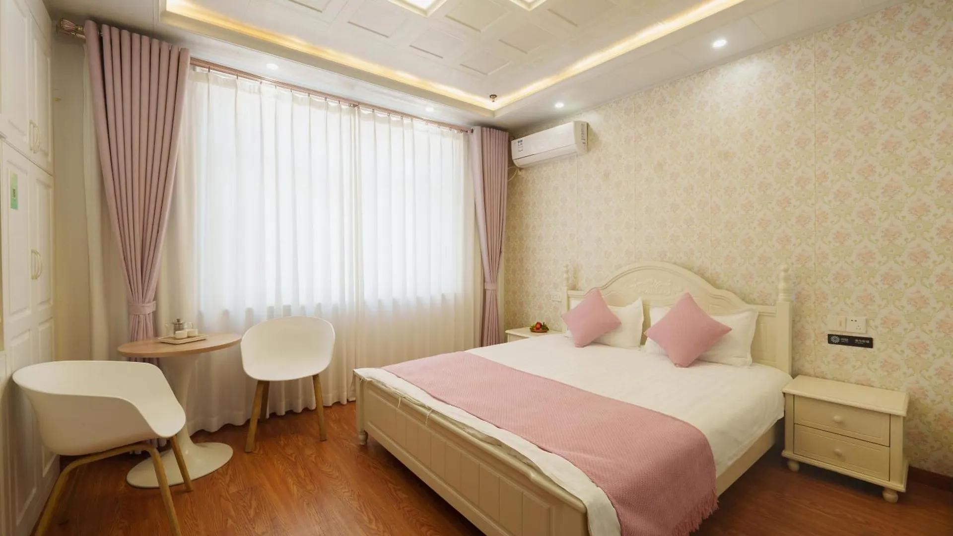 Floral Yilanxuan Zhouzhuang Hotel Σουτσόου 0*,
